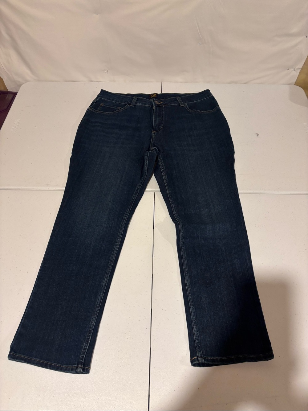 Lee Mid Rise Straight Leg Blue Denim Jeans Women’s Size 18W Medium (38x29)